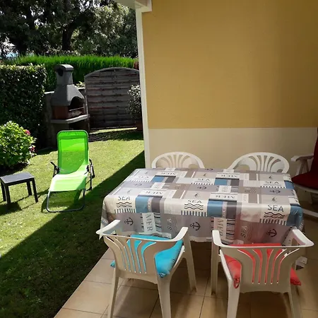 Le Coin Paisible Apartment *